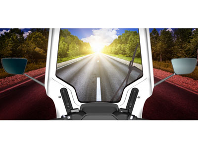 Автомобильное теплоизоляционное стекло обеспечивает значительное сокращение тепла за счет отражения до 99 % УФ-излучения и 85 % инфракрасного излучения.